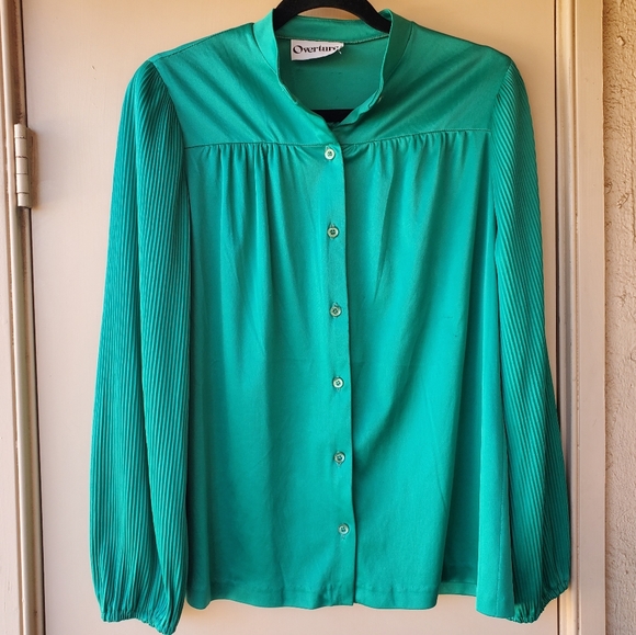 Vintage Emerald Silky Stylish Top - Picture 7 of 7